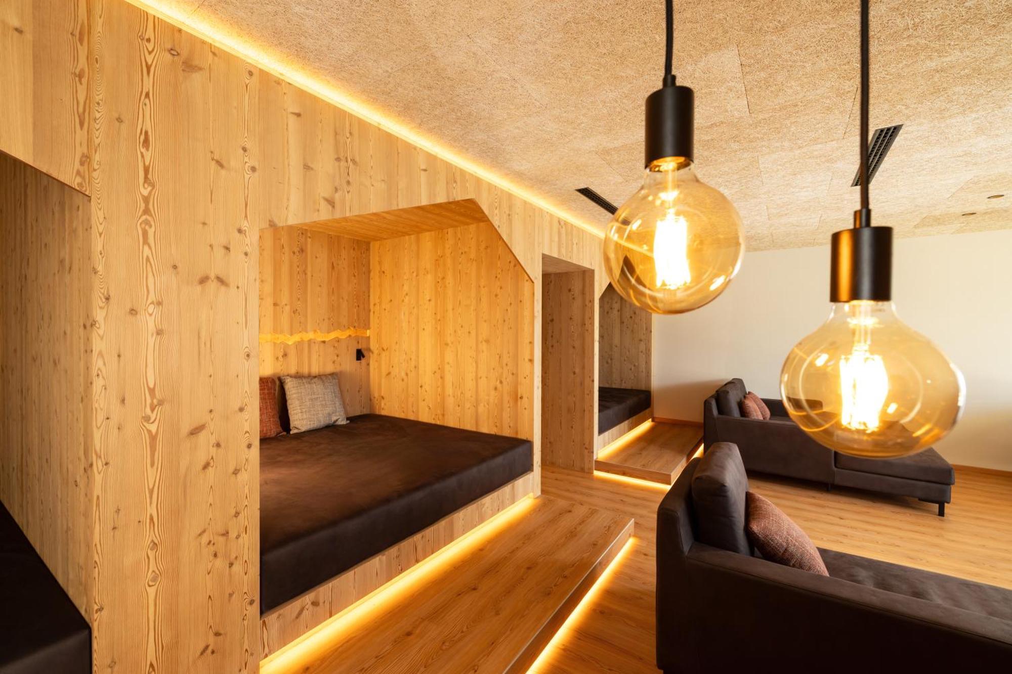 Hotel Alpenrose Dolomites Ла-Валле Экстерьер фото
