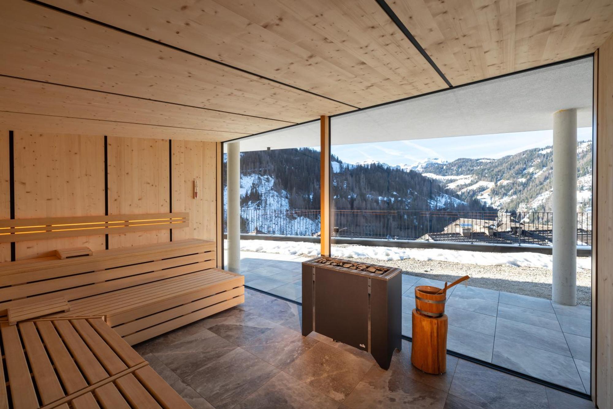 Hotel Alpenrose Dolomites Ла-Валле Экстерьер фото