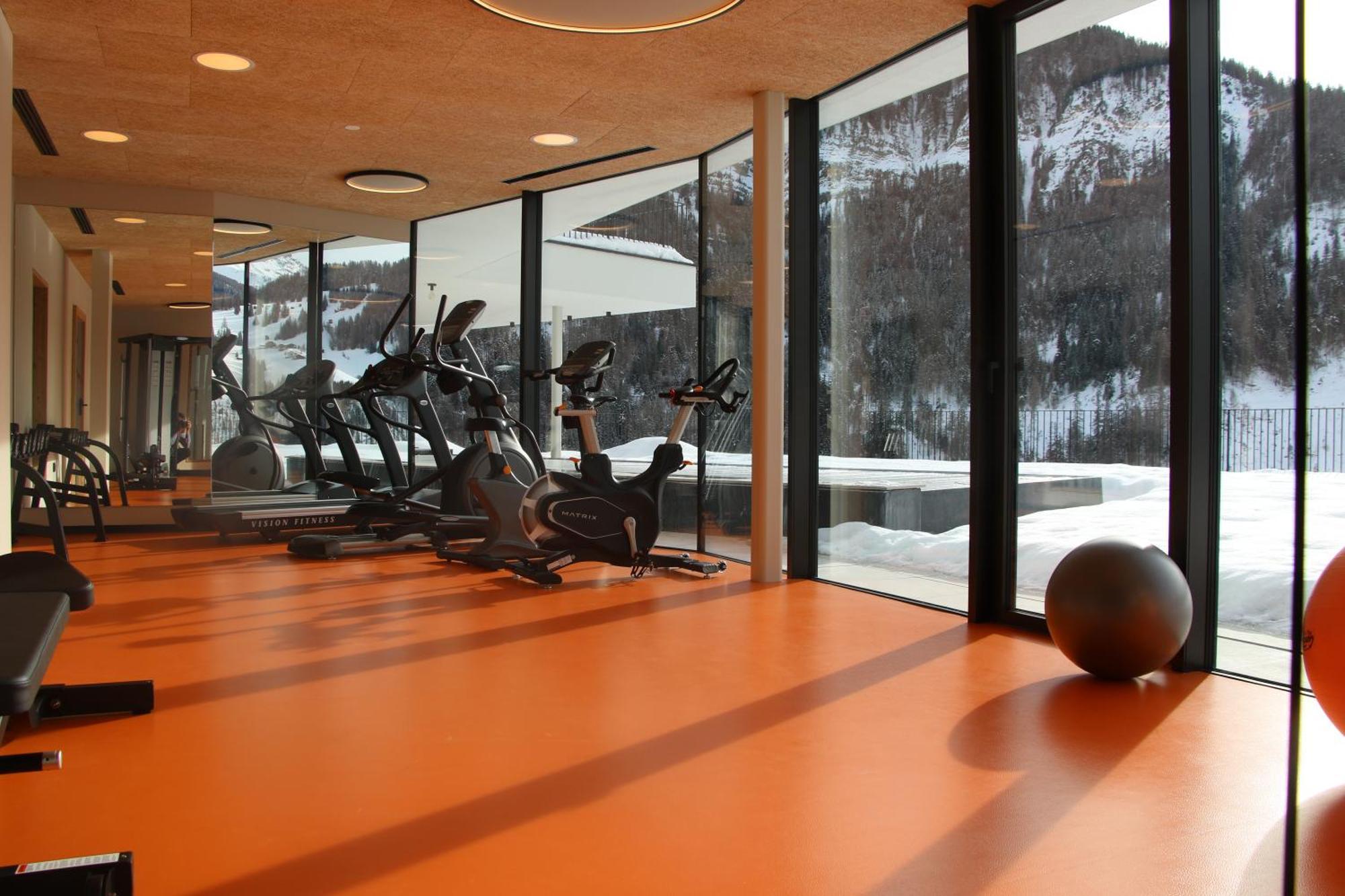 Hotel Alpenrose Dolomites Ла-Валле Экстерьер фото