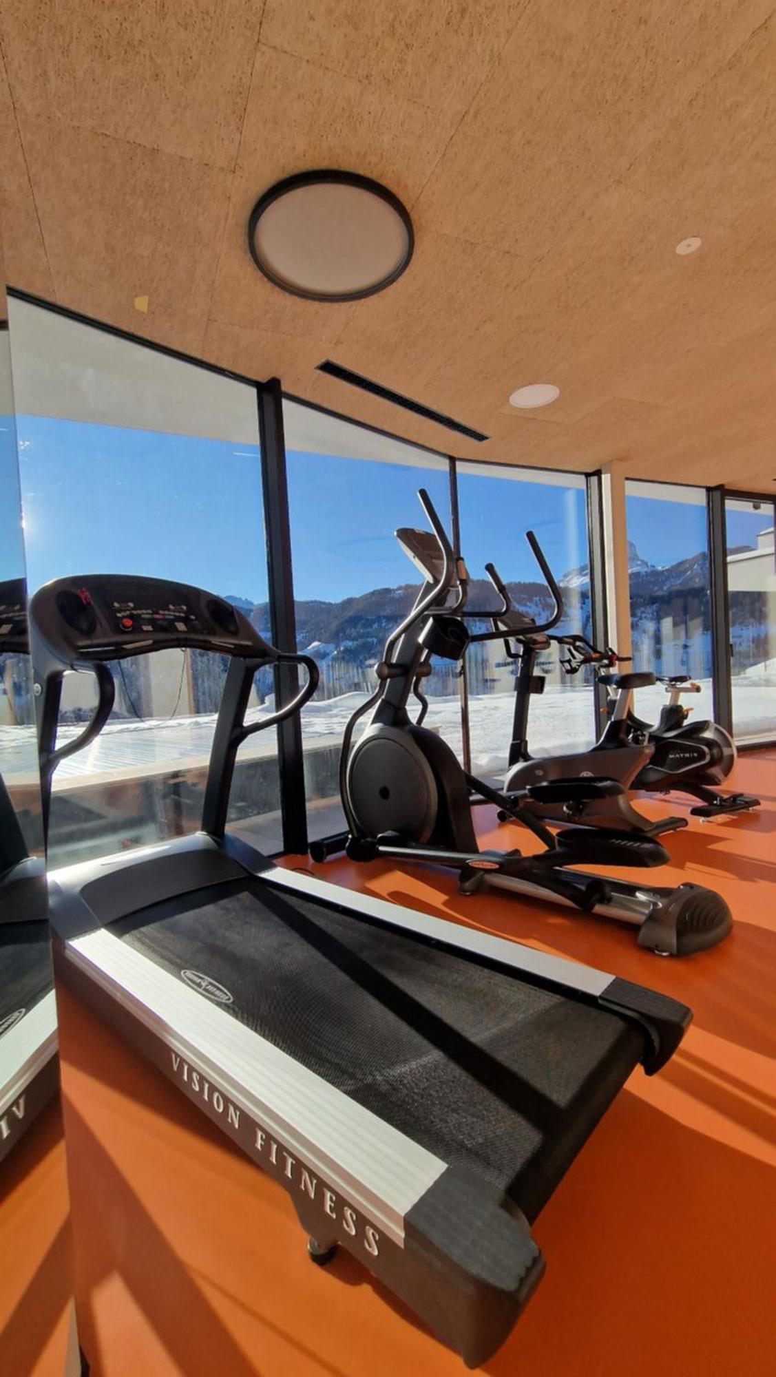 Hotel Alpenrose Dolomites Ла-Валле Экстерьер фото