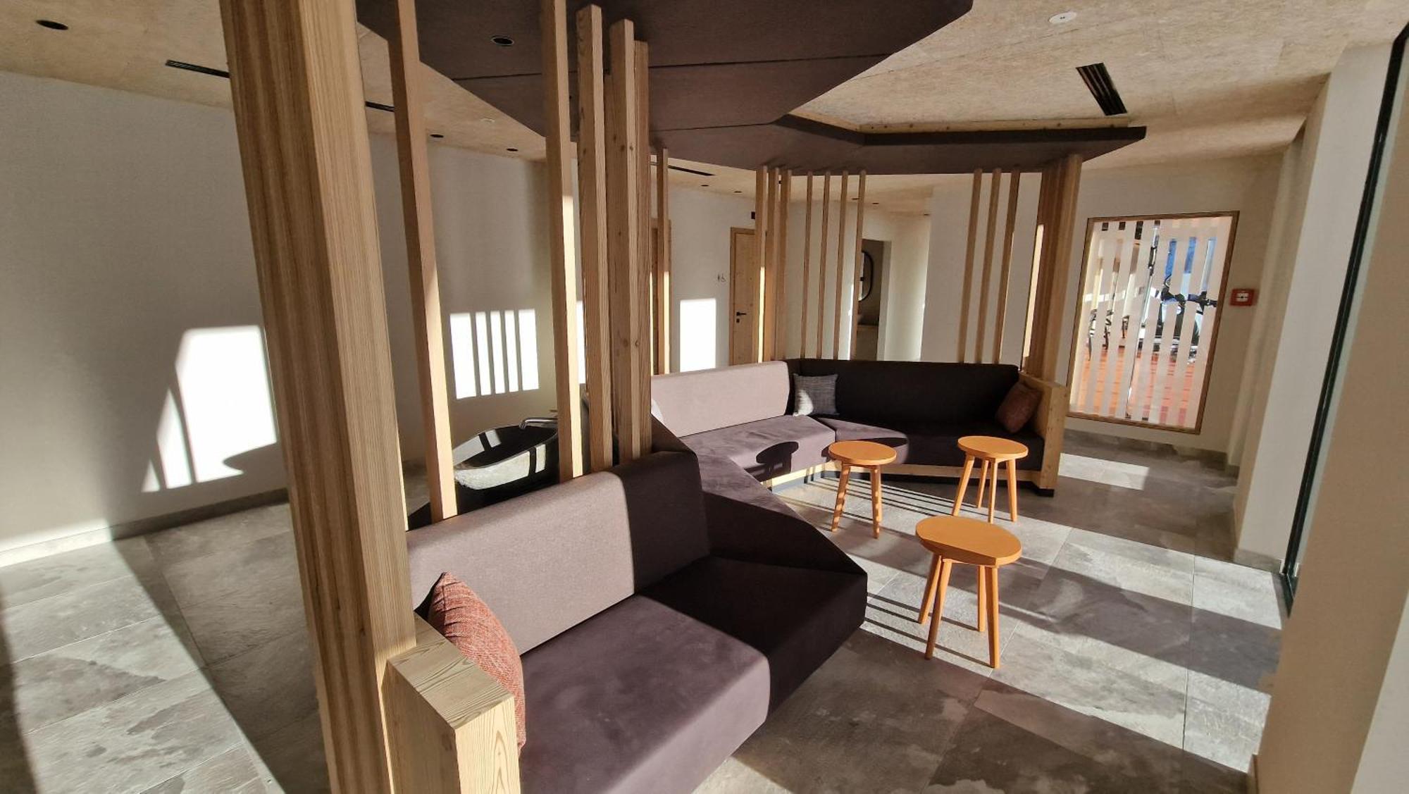 Hotel Alpenrose Dolomites Ла-Валле Экстерьер фото