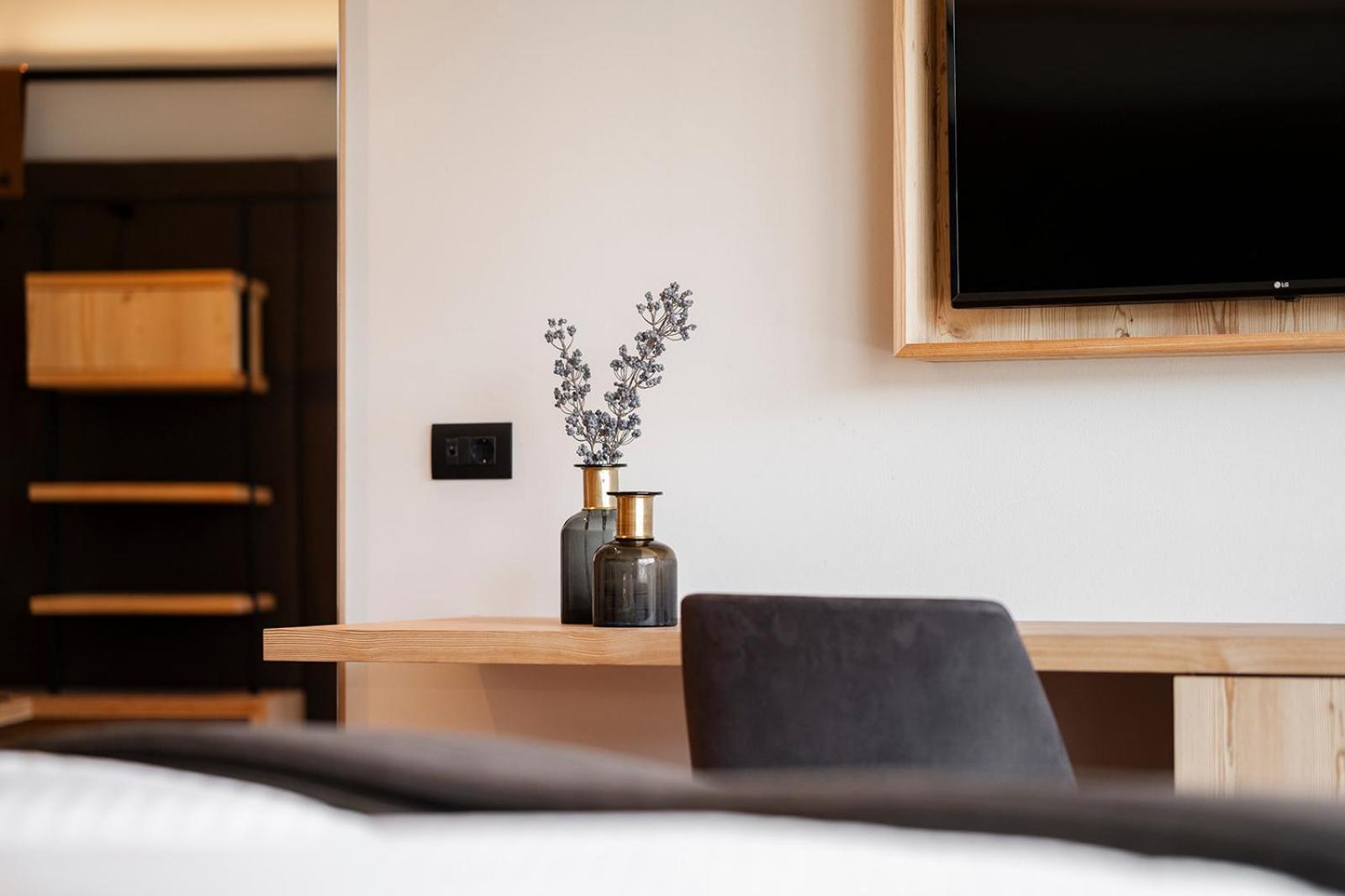 Hotel Alpenrose Dolomites Ла-Валле Экстерьер фото