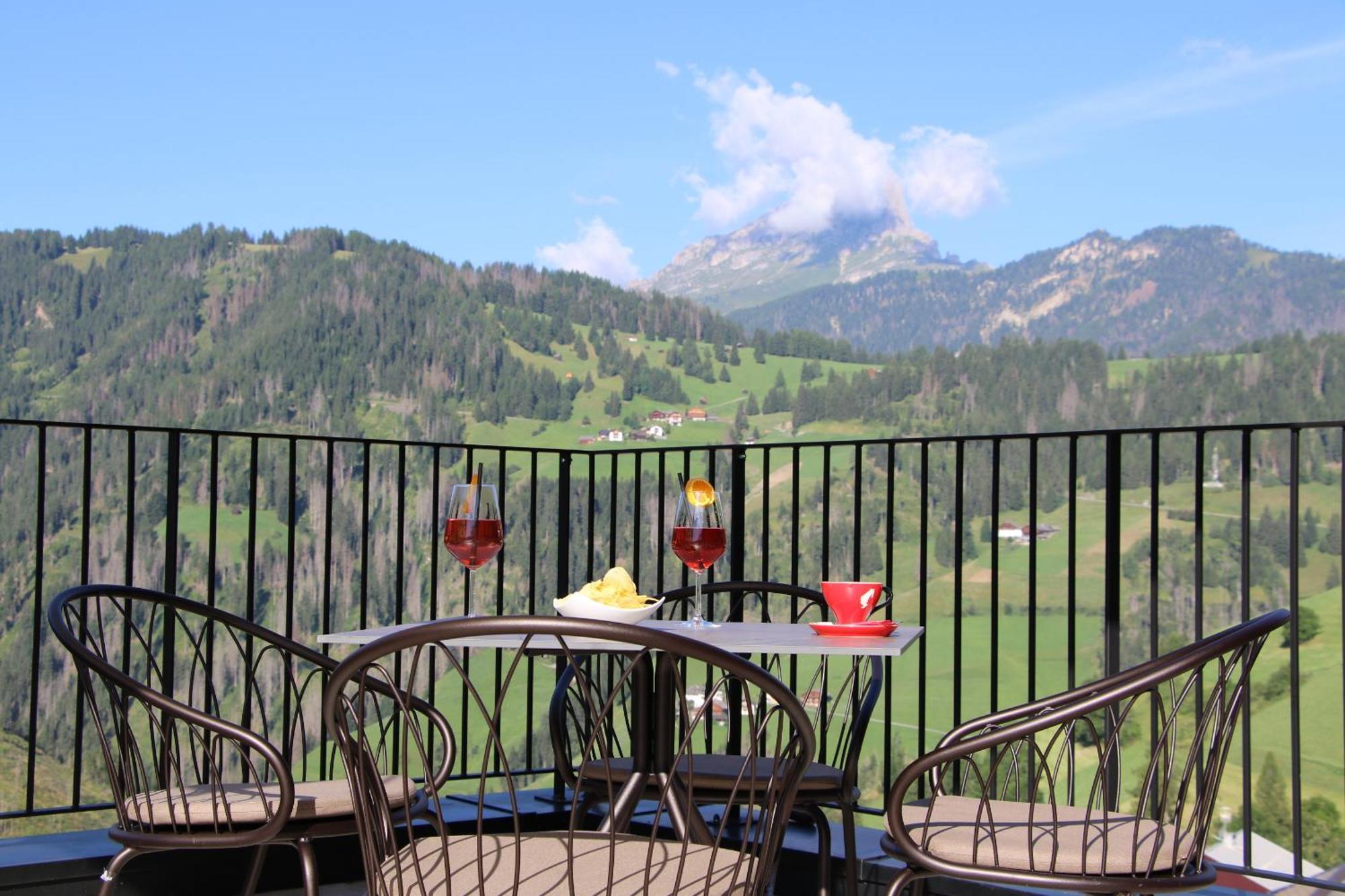 Hotel Alpenrose Dolomites Ла-Валле Экстерьер фото