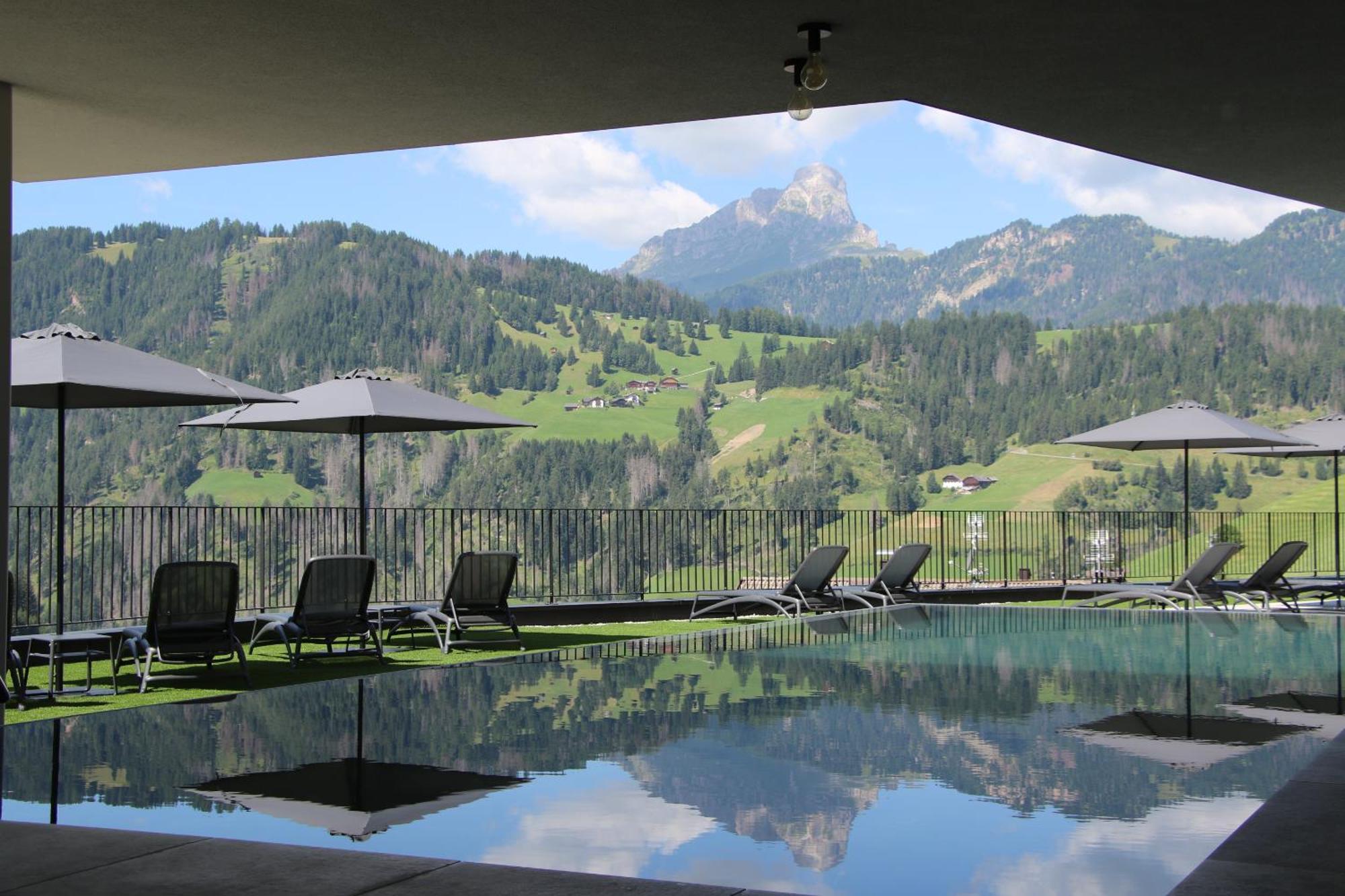 Hotel Alpenrose Dolomites Ла-Валле Экстерьер фото