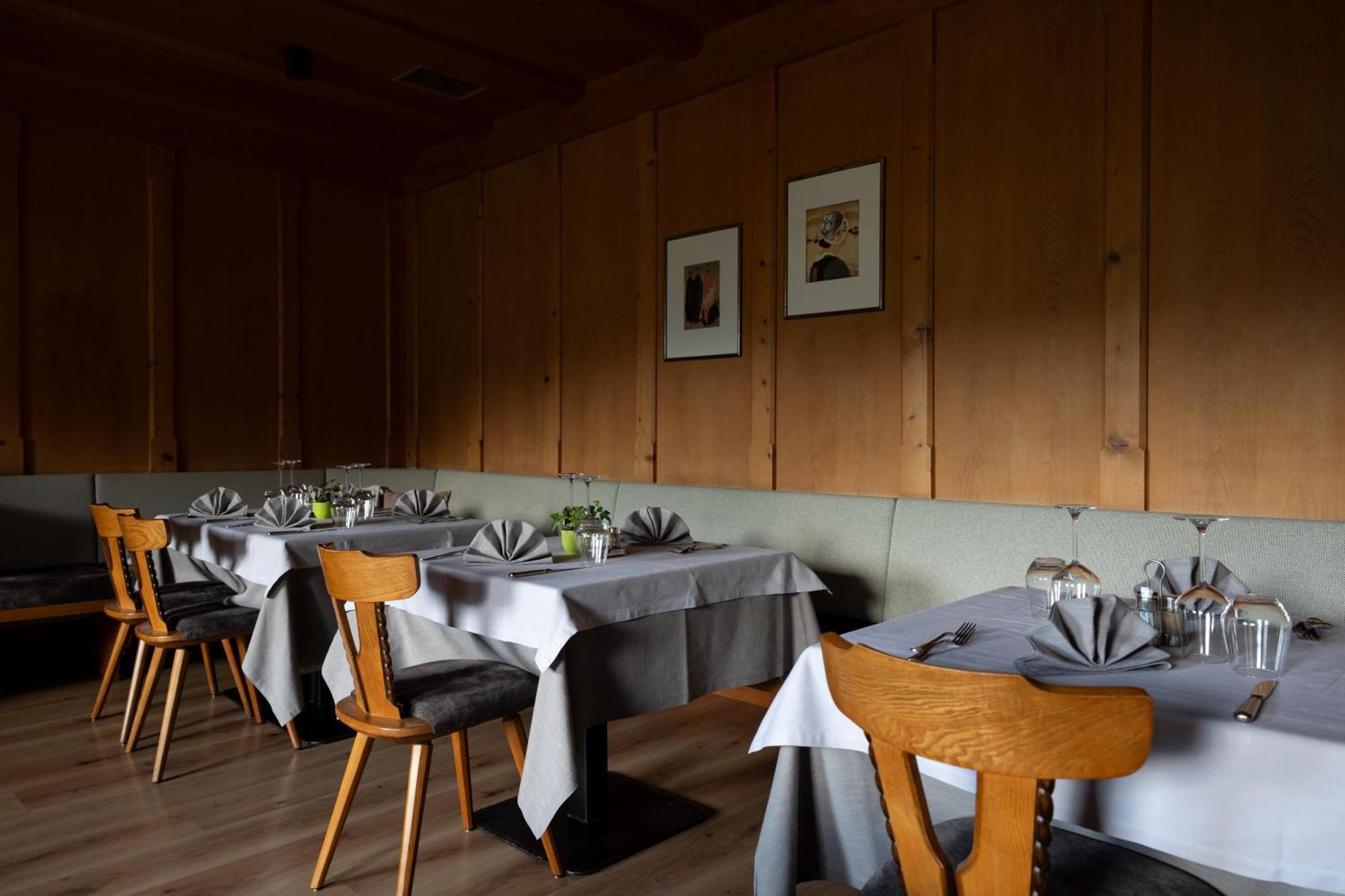 Hotel Alpenrose Dolomites Ла-Валле Экстерьер фото