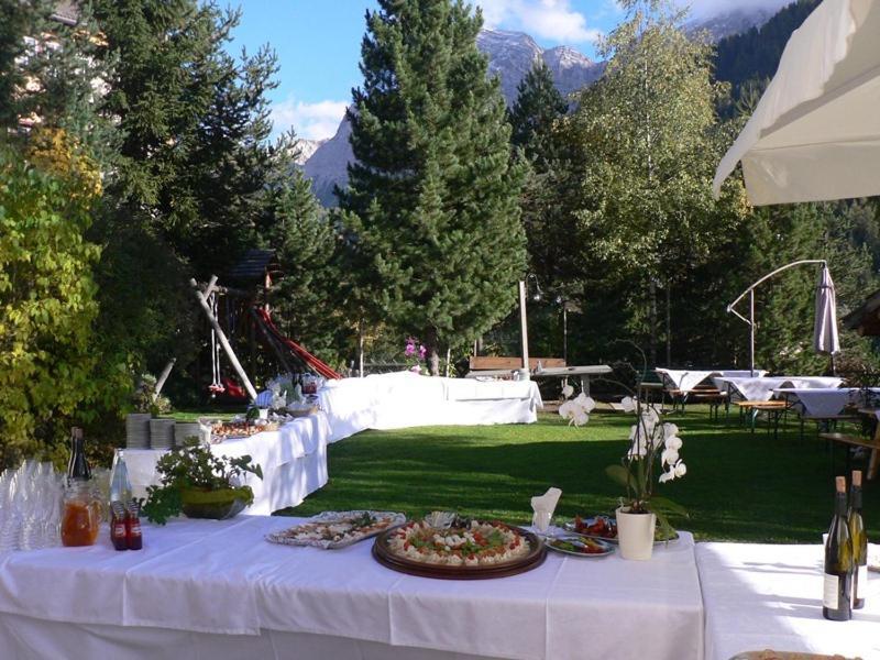 Hotel Alpenrose Dolomites Ла-Валле Экстерьер фото