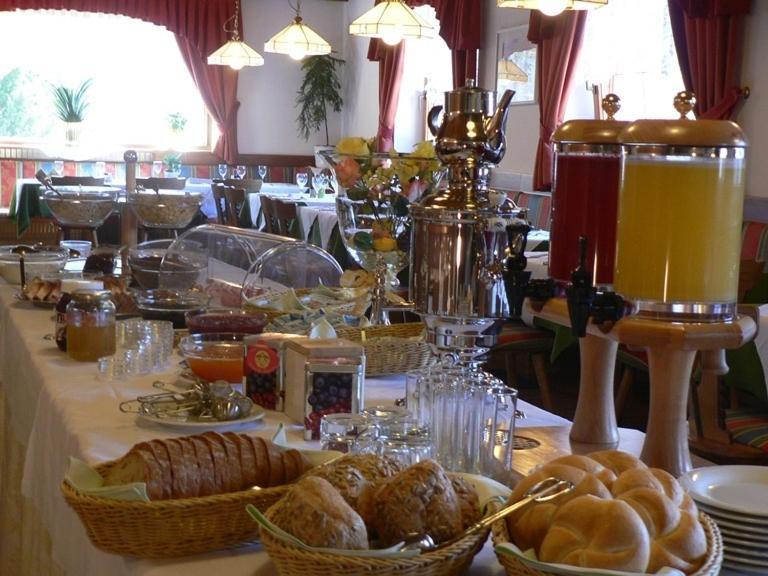 Hotel Alpenrose Dolomites Ла-Валле Экстерьер фото